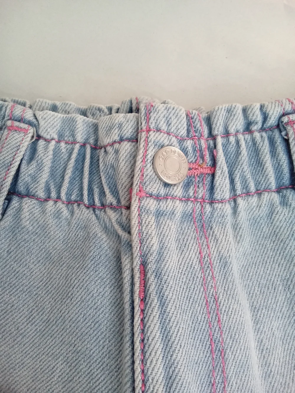 GAP Baby Girls Embroidered Denim Shorts Size 3Y NWT